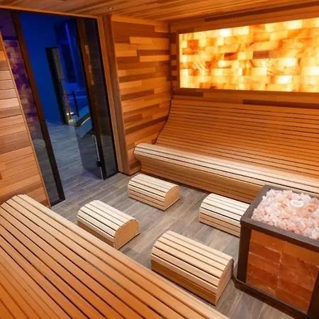 Gold Elegant & Kop Pensjonat 3*